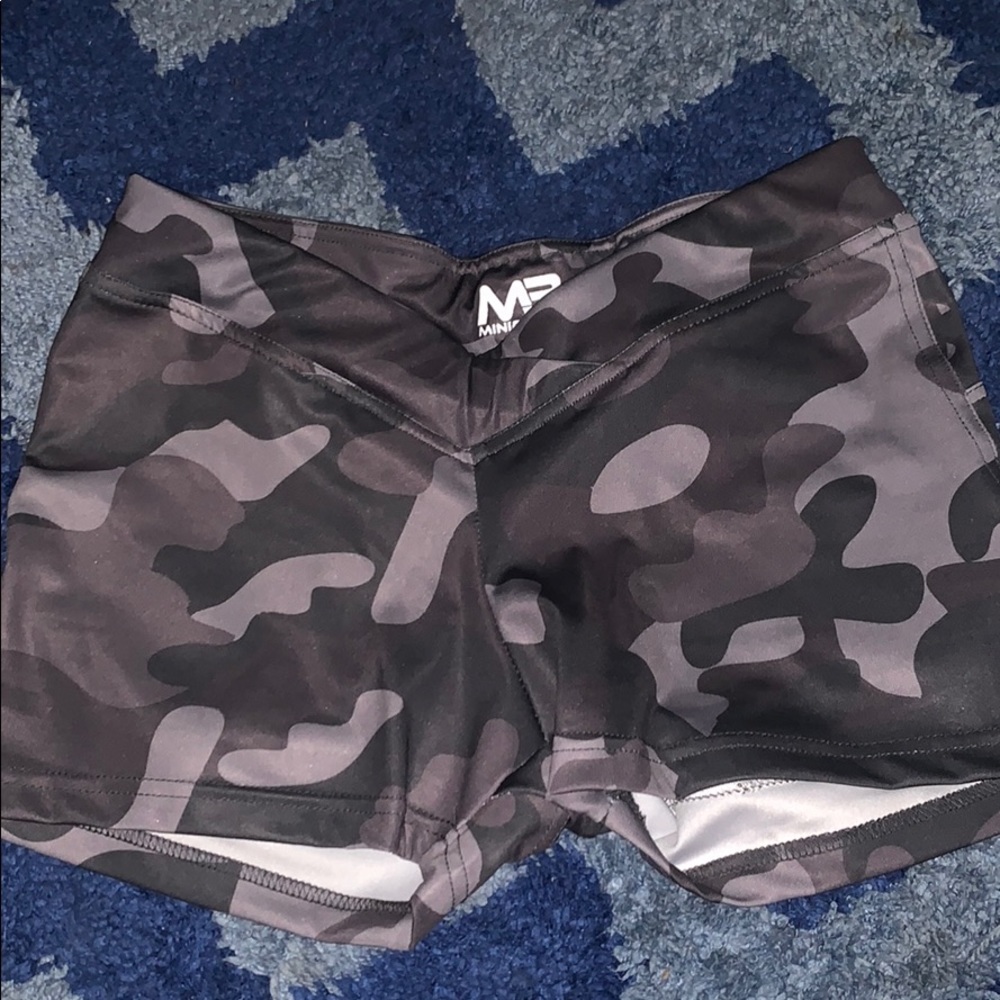 Minibeast training shorts (3)
